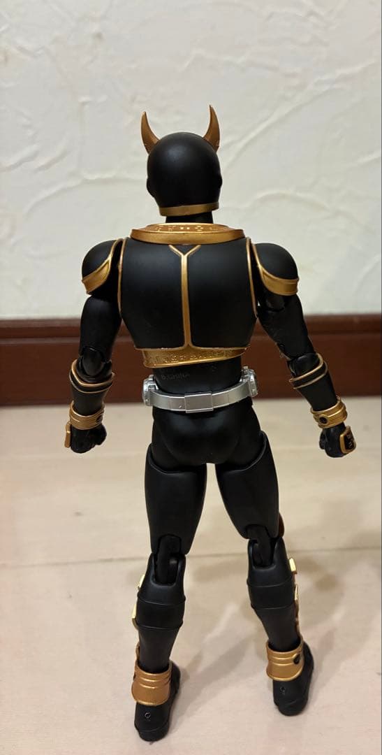 S.H.Figuarts（真骨彫製法） 仮面ライダークウガ アメイジングマイティ