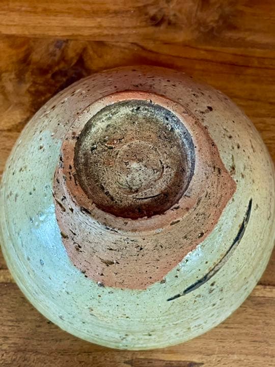 古出雲茶碗 銘:慶雲 裏千家十五代鵬雲斎書付 箱 古楽山 ニュウあり,高台小欠け