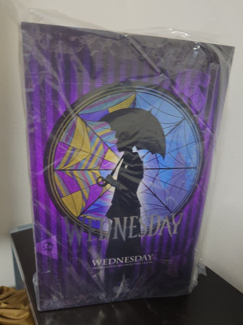 う*+様 ホットトイズ 1/6ウェンズデー（未開封）