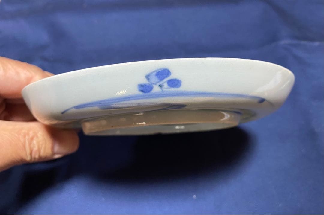 古伊万里　椿か梅　大明銘　中皿