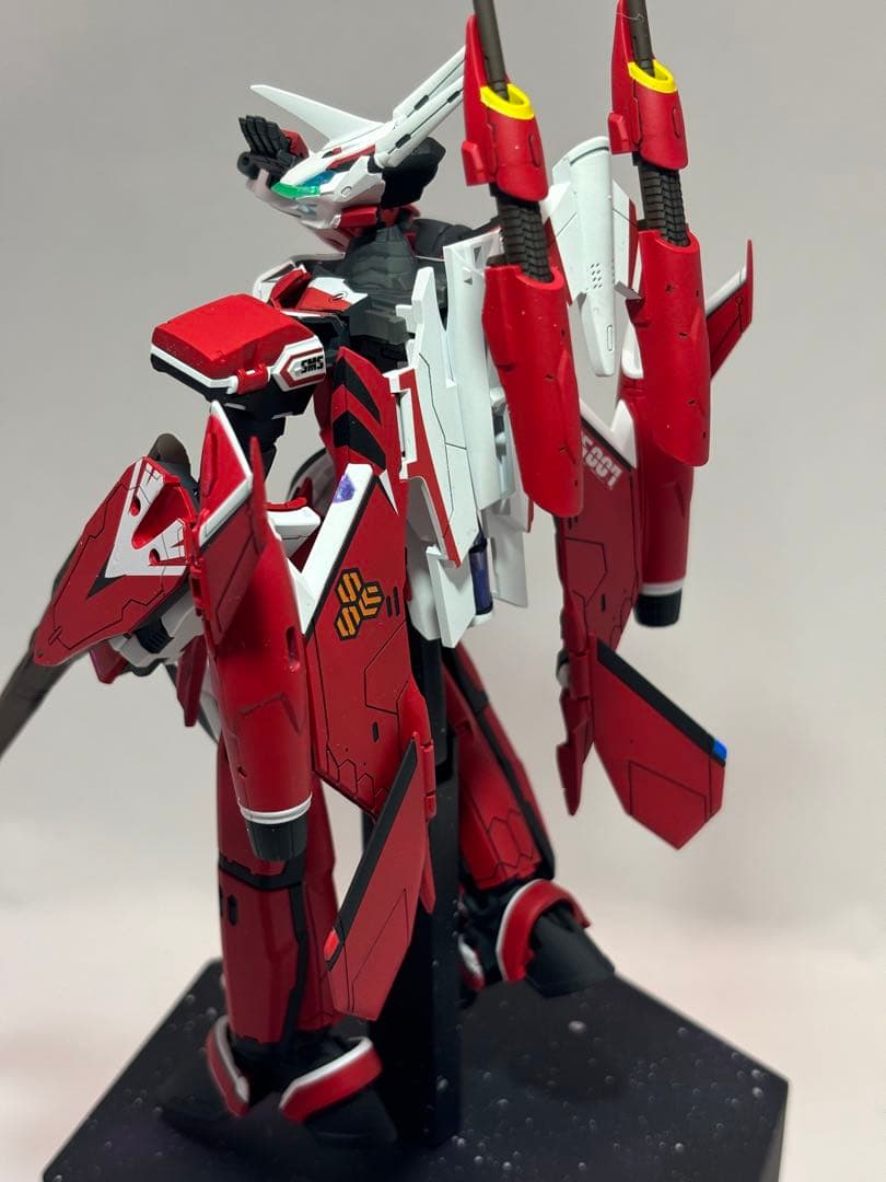 HGデュランダルバルキリー＋シェリル&ランカ〜サヨナラノツバサ〜　塗装完成品