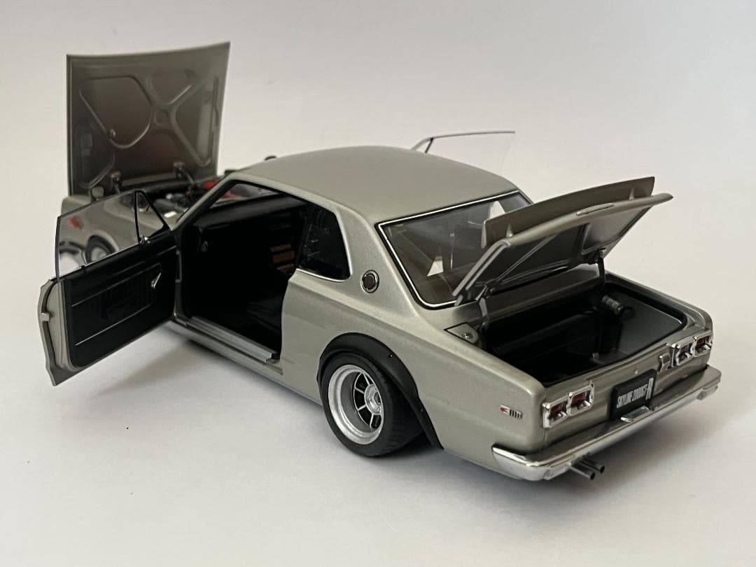 オートアート 1/18 日産スカイラインGT-R ハコスカ カスタム品 箱付