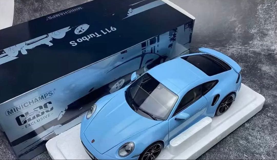 MINICHAMPS ダイキャスト1/18￼ポルシェ 911 ターボ S