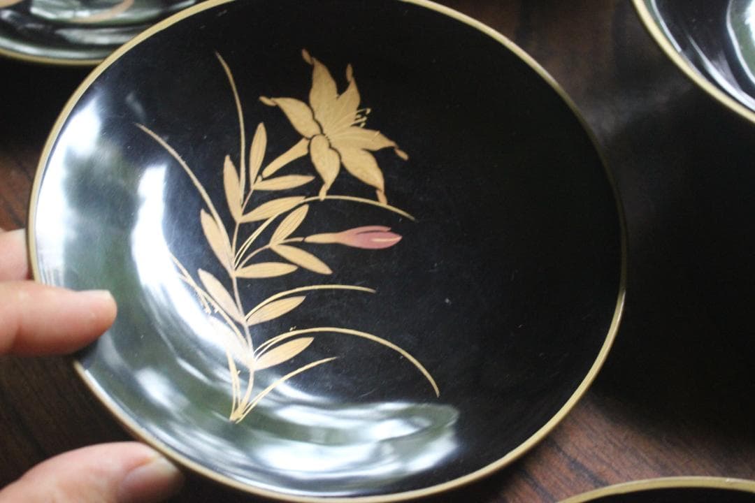 時代朱漆に内見返絵替わり草花蒔絵のお椀5点（検輪島塗蒔絵椀雑煮椀