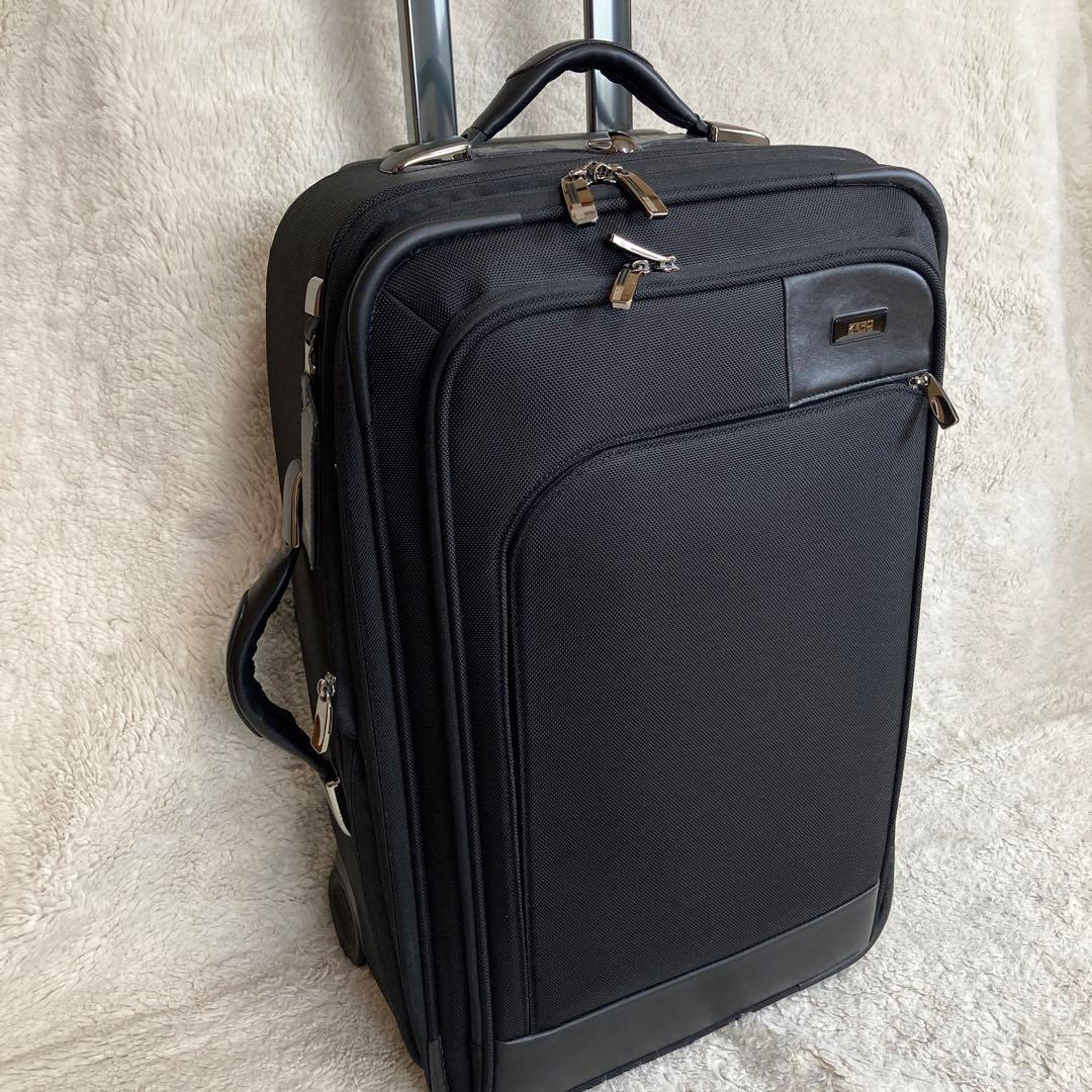 ZERO HALLIBURTON　キャリーケース　大容量　ガーメントバッグ付き