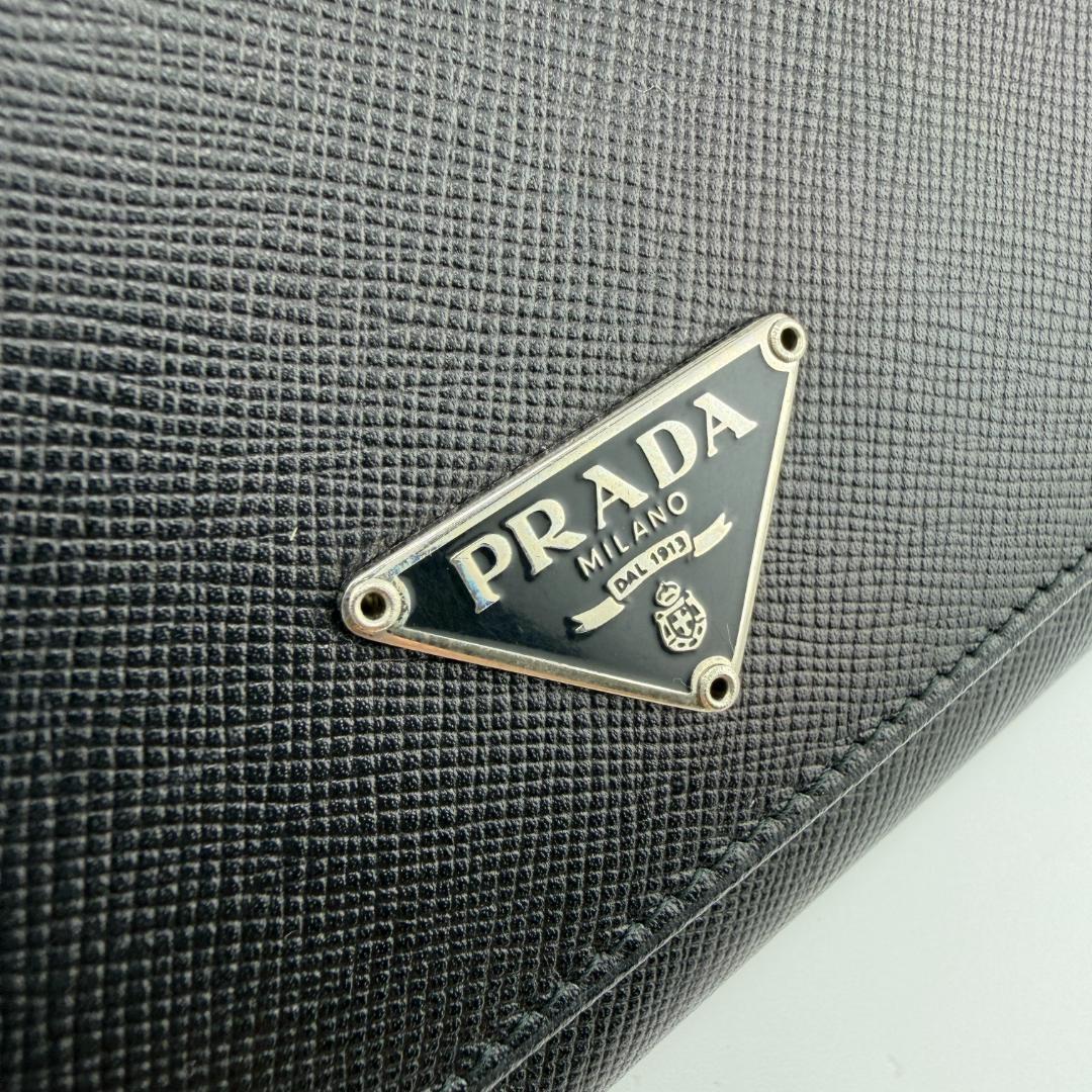✨美品✨ PRADA プラダ. 二つ折り 長財布 サフィアーノ レザー