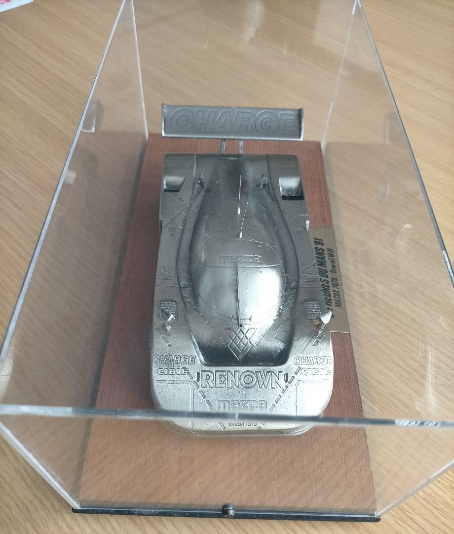 値引き不可 マツダ 787B ル・マン耐久レース 優勝記念 モデルカー