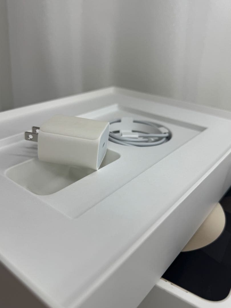 Apple iPad Air (第5世代)64GBスターライトPencil 付き