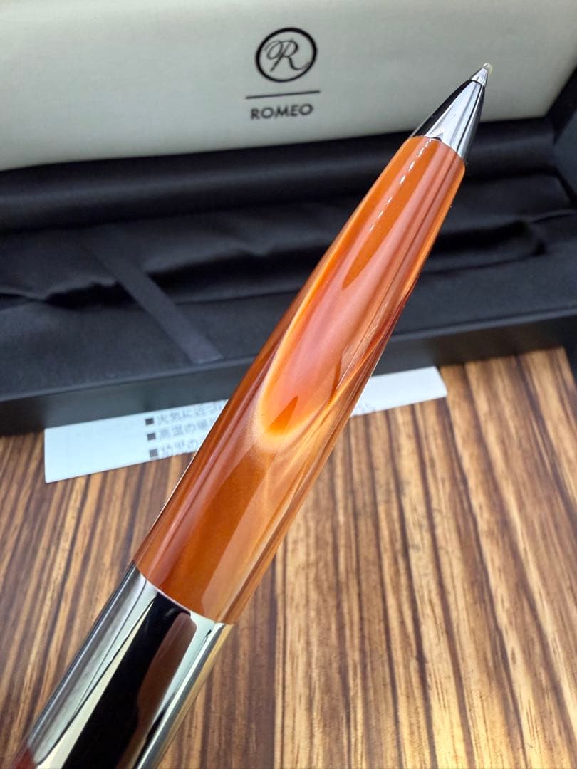 伊東屋 Romeo ボールペン NO.3 イタリアンアンバー 太軸 未使用品
