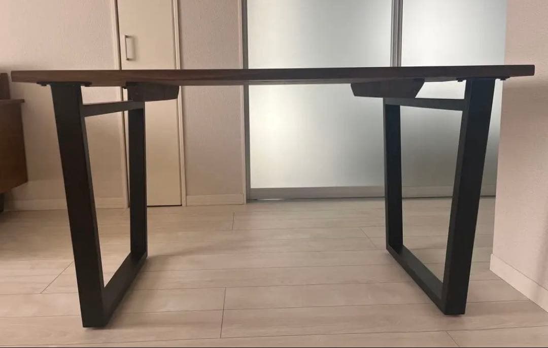 限定値下げ　無垢ひのき材インダストリアルアイアン脚テーブルアンティーク仕上げ