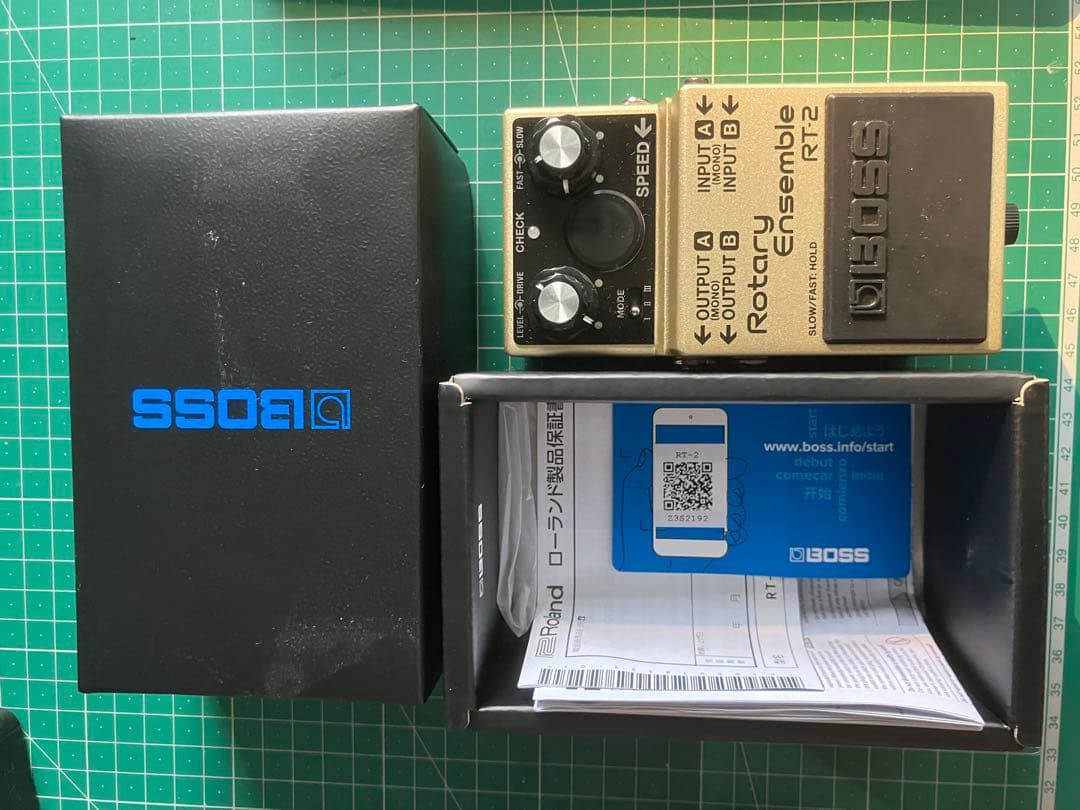 BOSS Rotary Ensemble RT-2 ギターエフェクター