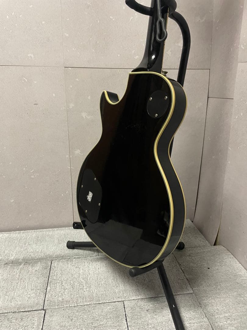 か*お様 レスポール　エレキギター　ブランド不明　ソフトケース付き