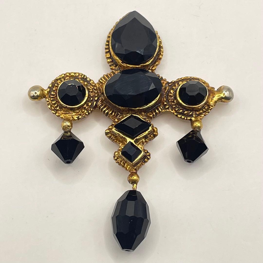 TH-M0546　ANTIGONA アンティゴナ ブローチ ゴールド