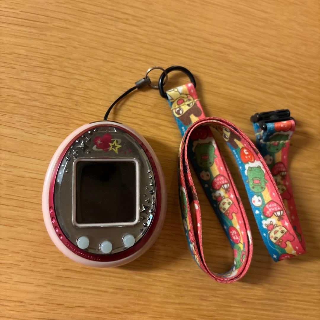 たまごっち　BANDAI-WIZ2004 ピンク