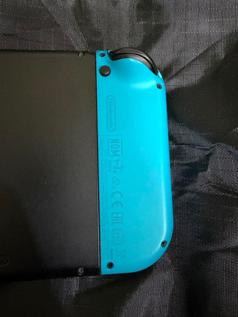ニ*コ様 Nintendo Switch 本体 青と赤ジョイコン
