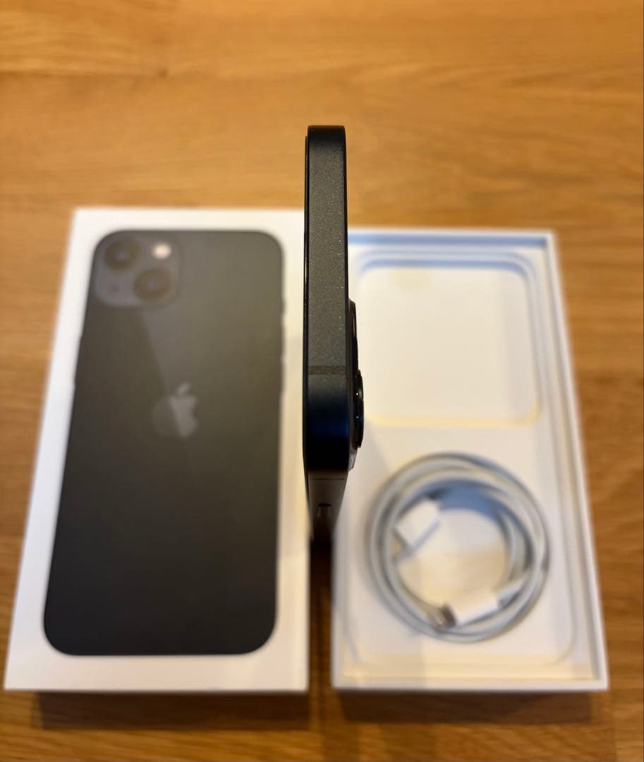 美品　iPhone 13 MIDNIGHT 256GB