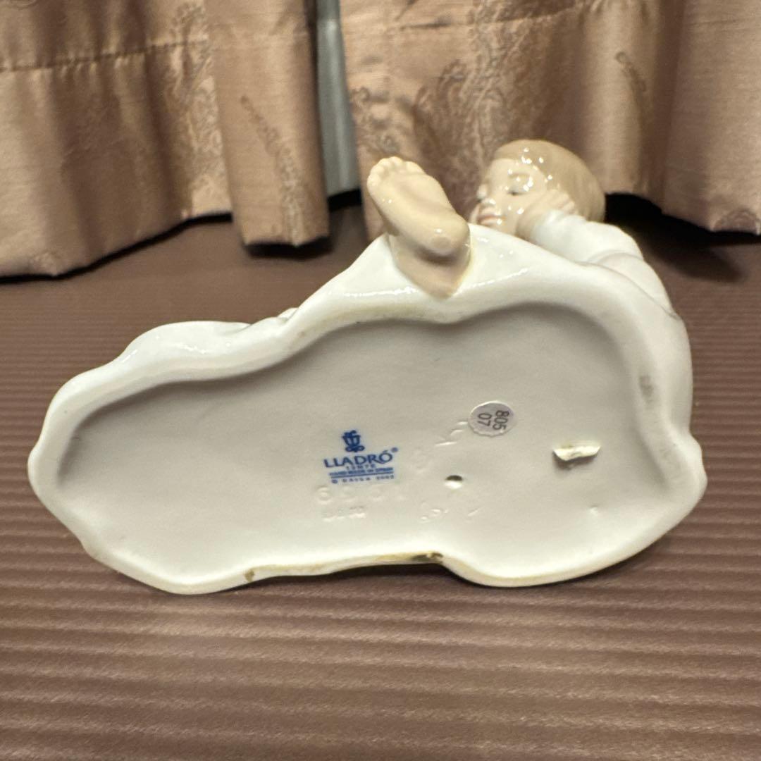 【リヤドロ】【お値段交渉可】守ってあげるよ