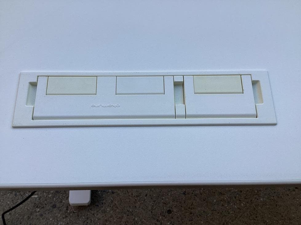 超一流国産メーカー品　定価約１８万　オカムラ　電動昇降デスク　スイフト　学習机