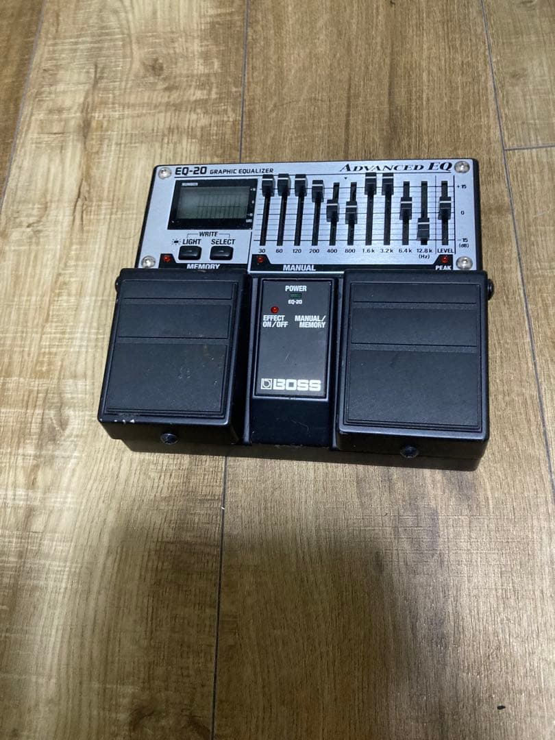 BOSS EQ-20 グラフィックイコライザー