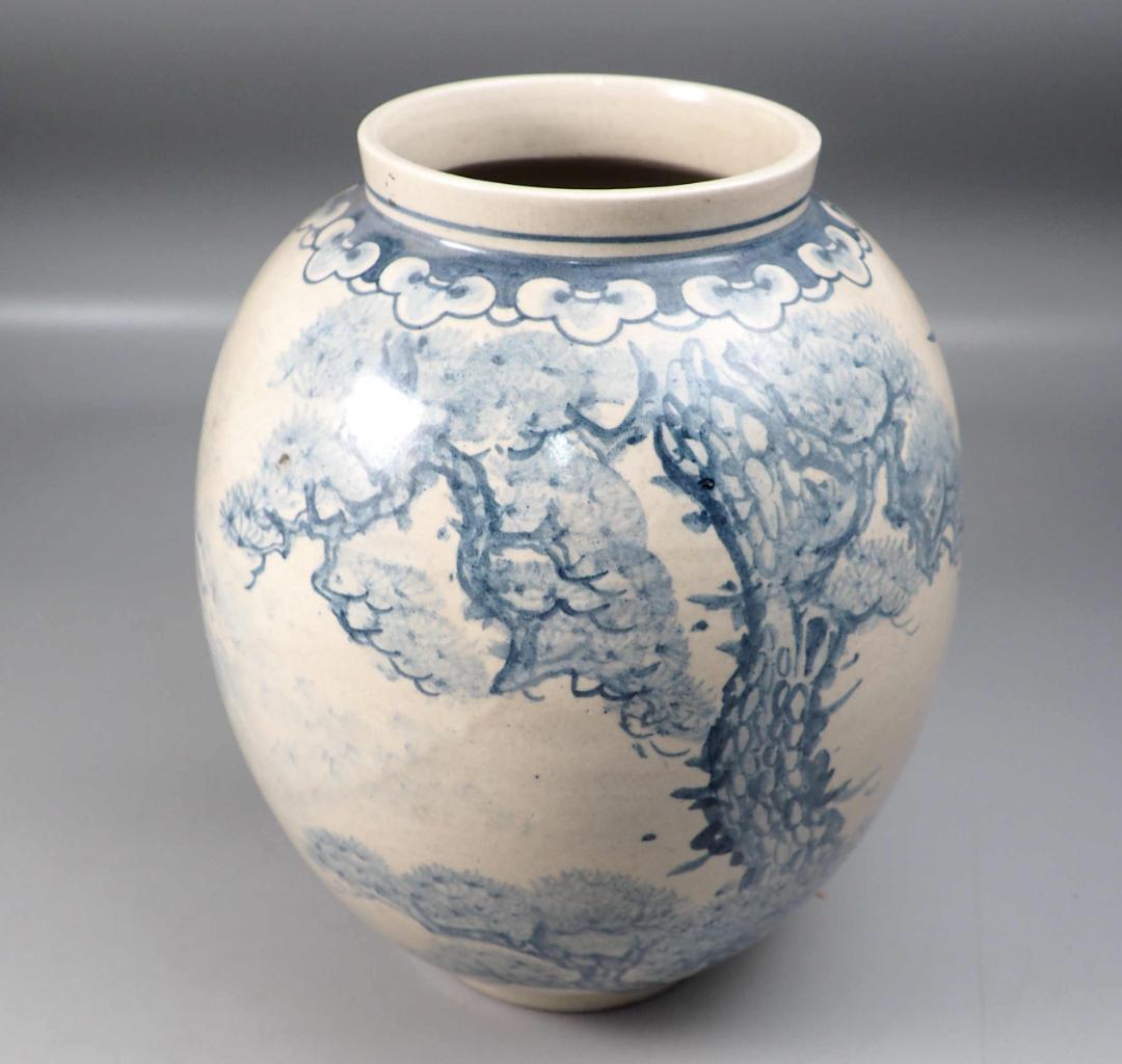 李朝青花壺 銘「秀定」　花瓶　朝鮮美術　青花　染付　骨董品　美術品