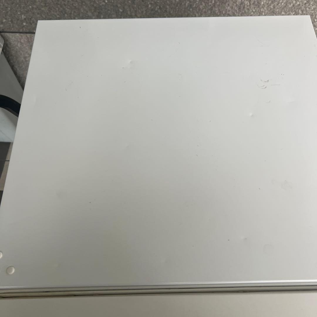 S-cubism 2ドア冷蔵庫 R-90WH 一人暮らし用