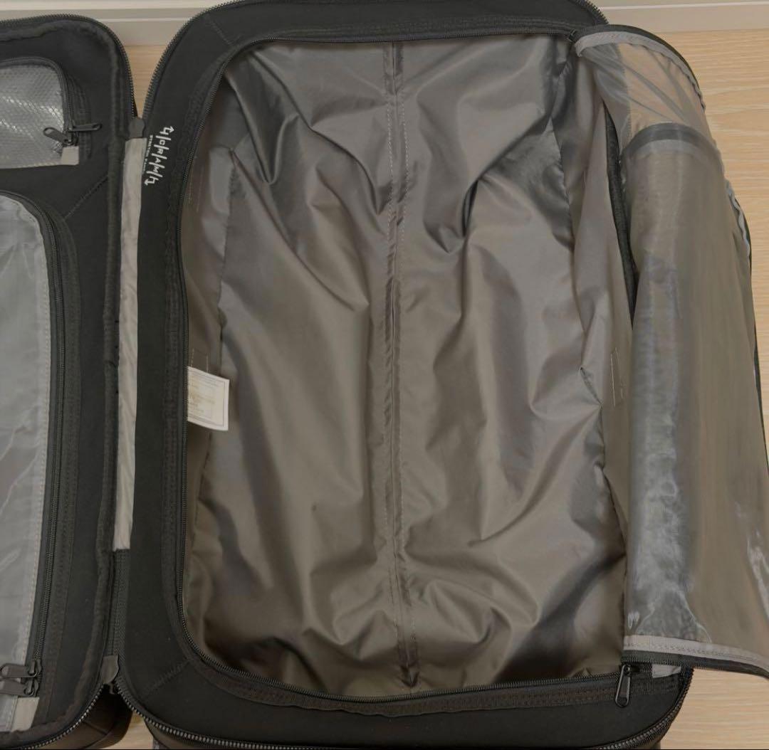 【〜1/3】バートン Burton Wheelie Cargo 65L ブラック