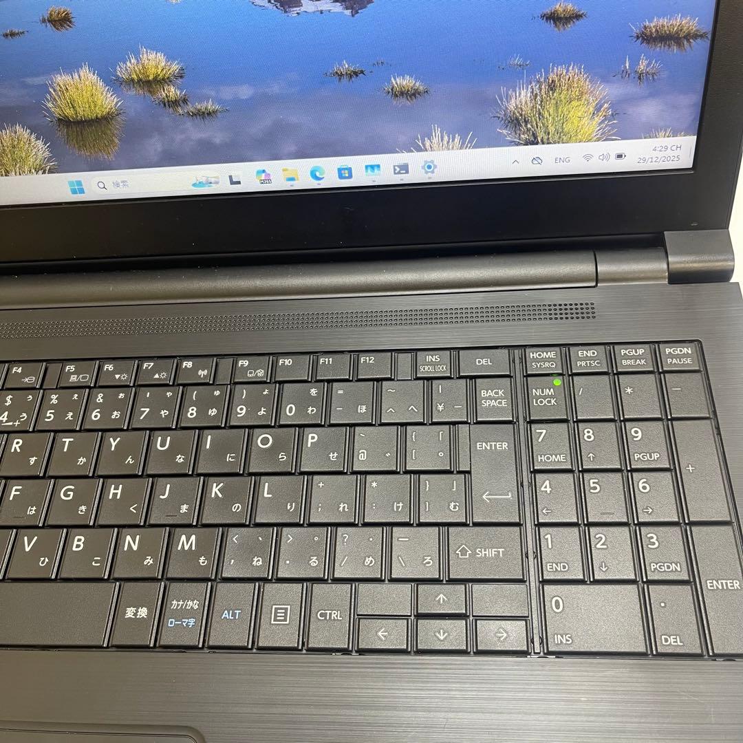 #711 東芝 Dynabook B65/H i7-7500U 8GB 256G