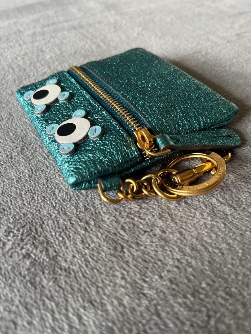 ANYA HINDMARCH アイズ ケース チャーム