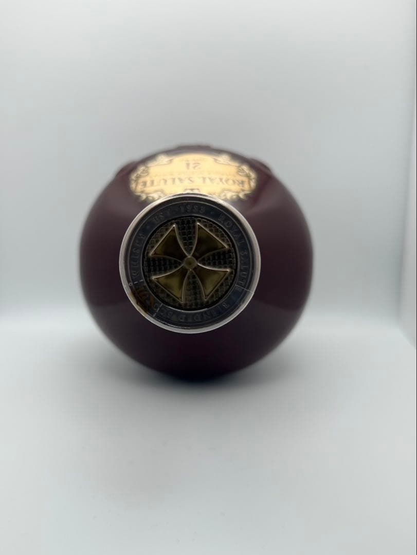  Salute 21年 スコッチウイスキー　赤ボトル