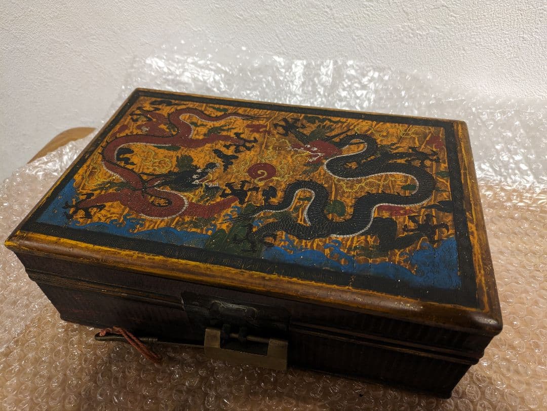 龍文様　漆工箱　アンティーク品