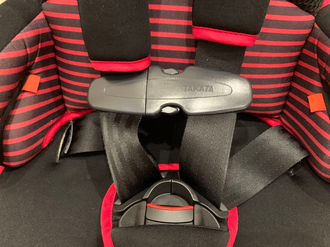 日本育児ジュニアシート ISOFIX 黒/赤