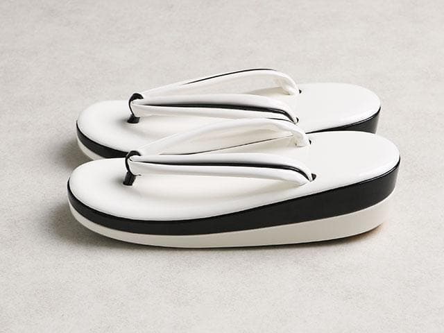 【新品】草履バッグセット 草履24cm (白&黒)　丸型　02001