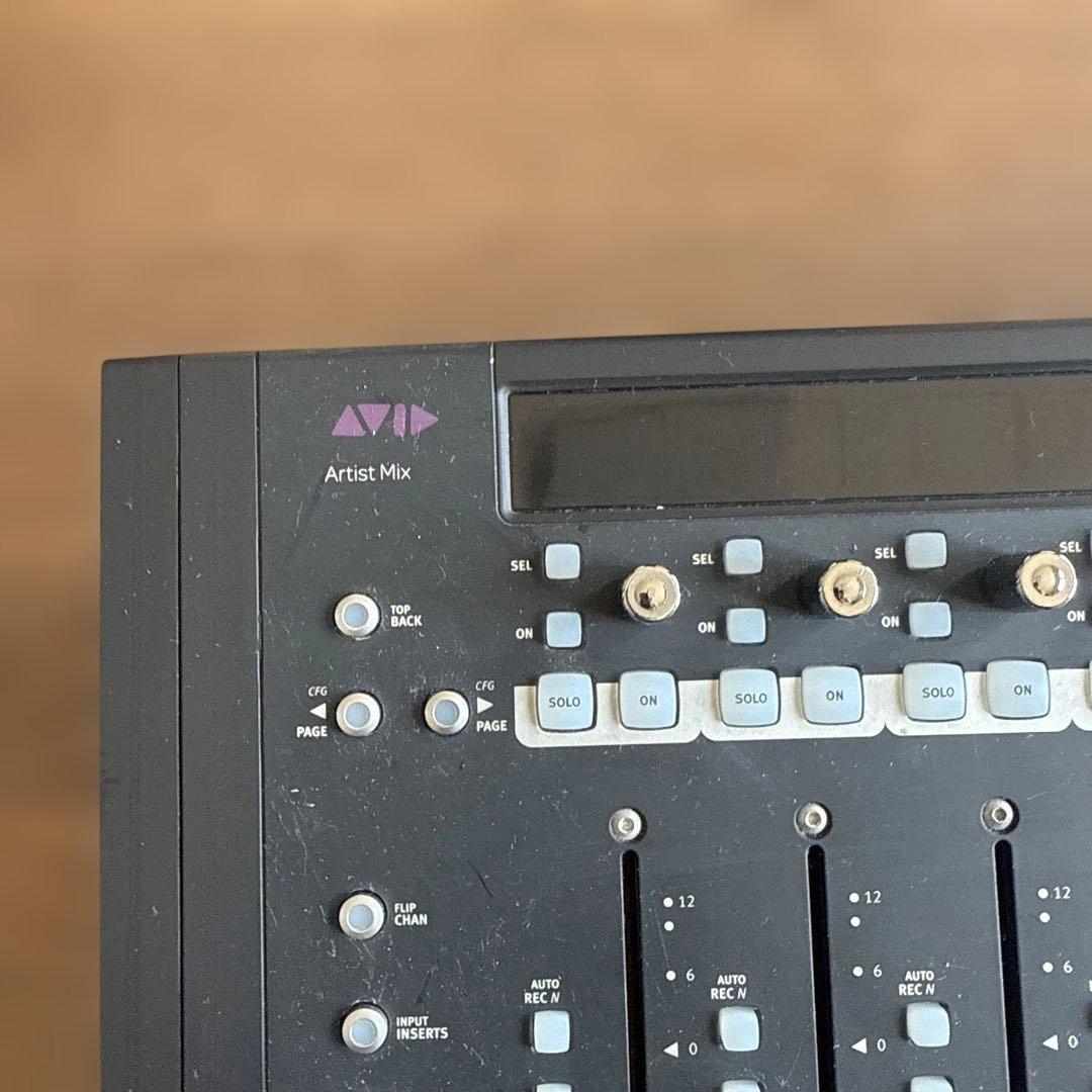 AVID Artist Mix コントローラー
