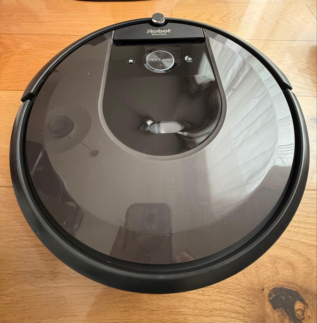 iRobot Roomba i7+ 本体 自動充電ドック付き