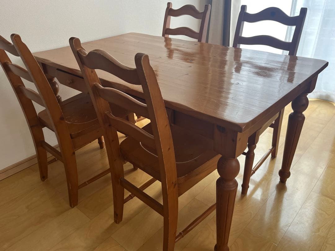 カントリー　天然パイン　テーブル　椅子4脚　ダイニングオールパイン　引越し急ぎ❗️