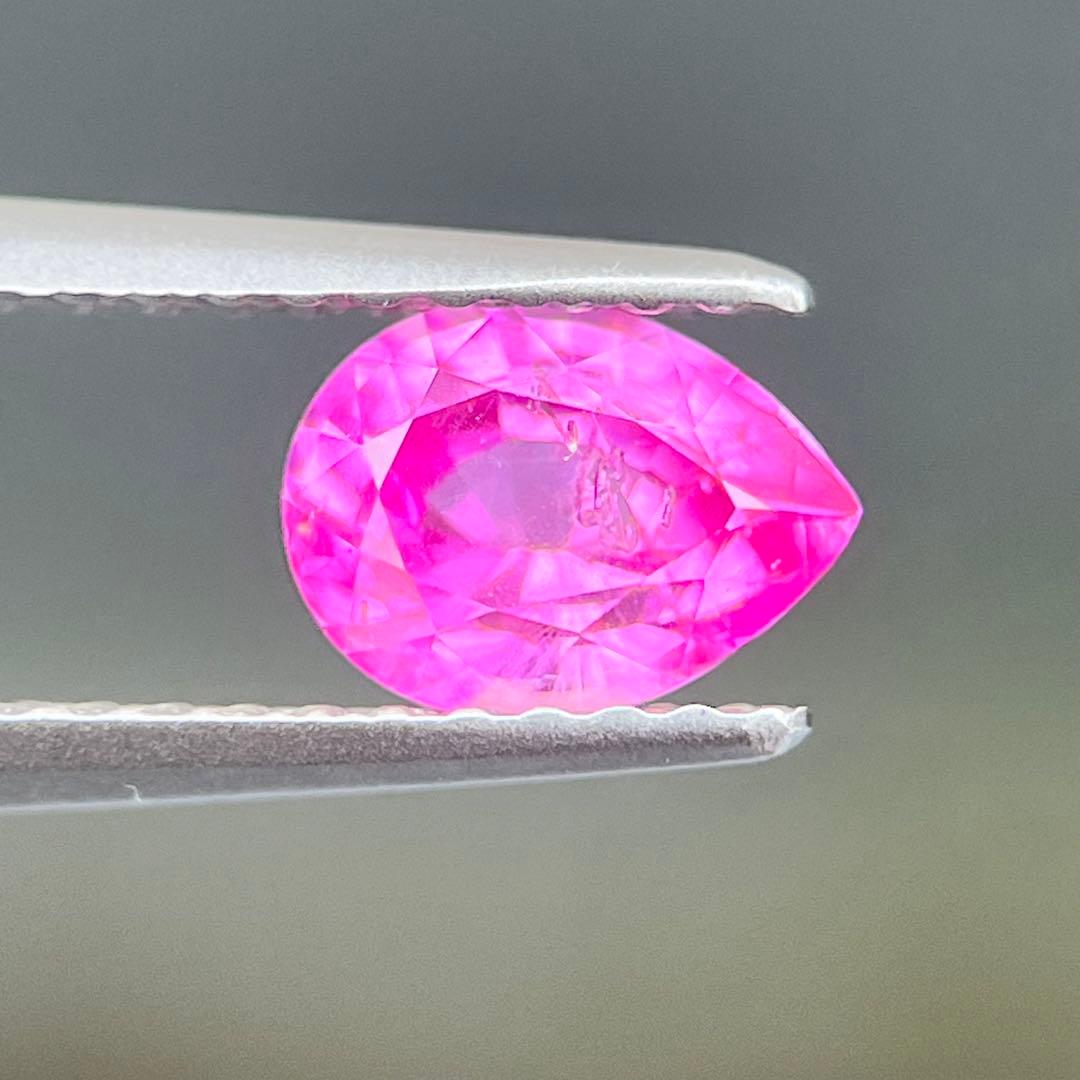 スリランカ産非加熱天然ピンクサファイアルース