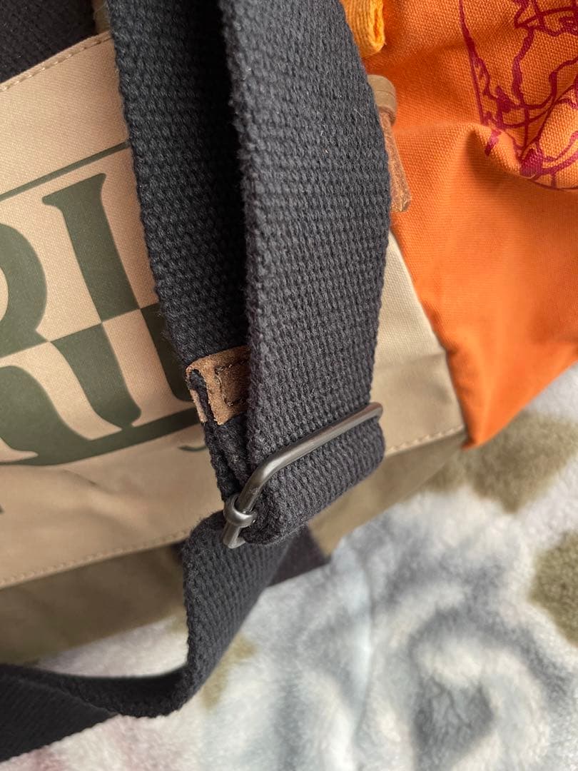 ナパピリ　ボストンバッグ　牛革　約100Ｌ