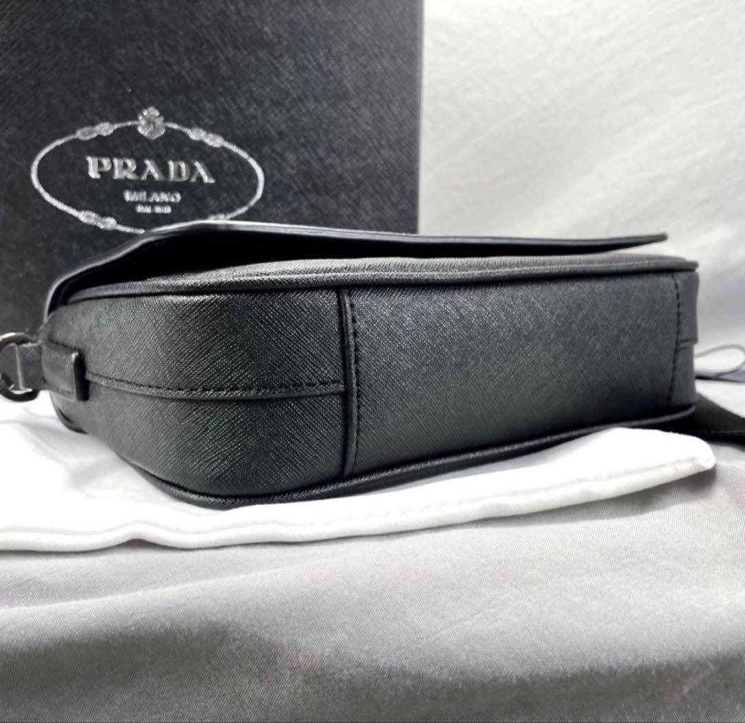 PRADA サイファーノレザー　ショルダーバッグ