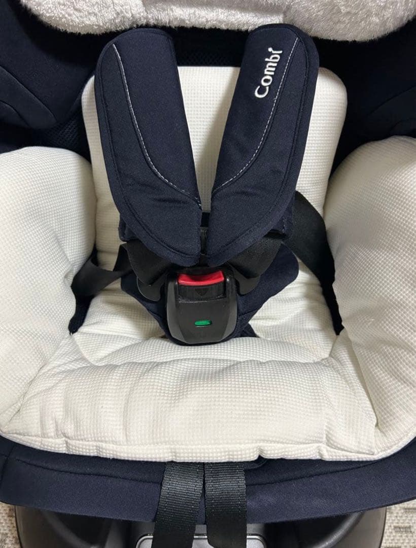 コンビ 新生児チャイルドシート クルムーヴ JJ-550ネイビー　抱っこ紐