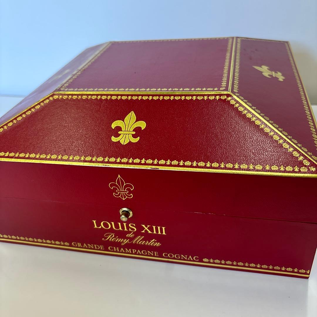 【空瓶】レミーマルタン ルイ13世 ブランデー バカラクリスタルボトル