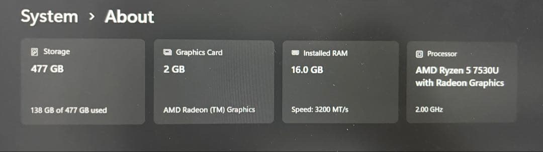 Lenovo IdeaPad Slim 3 Gen 8 アークティックグレー