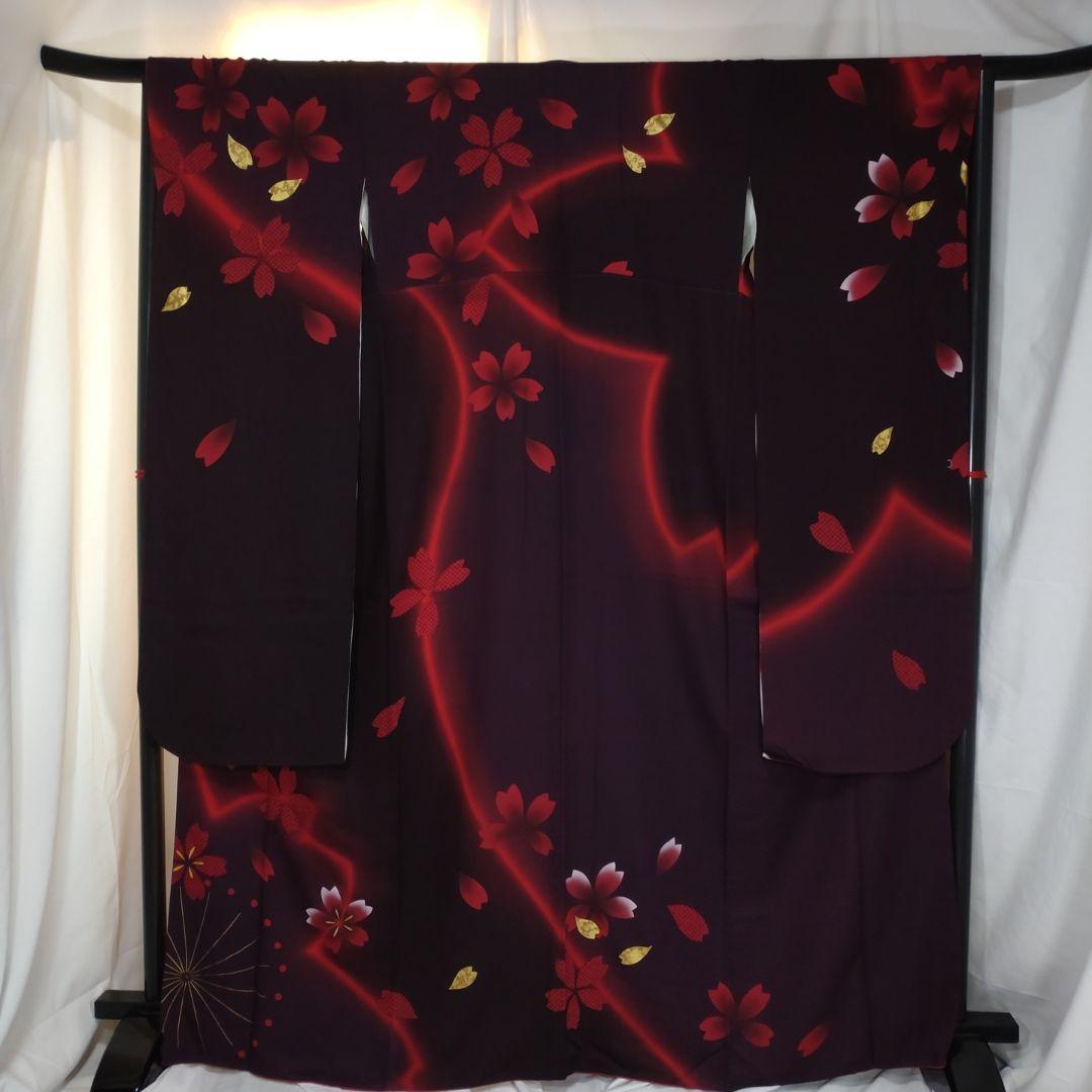 着物 f　振袖・長襦袢セット　金彩　駒刺繍　成人式　卒業式