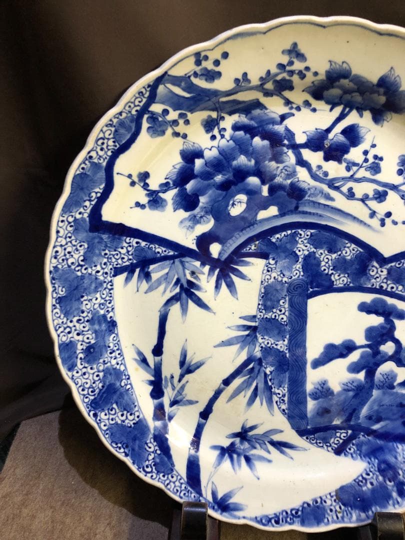 旧家蔵出し品　古伊万里　松竹梅に扇　巻物　唐草文様　古い大皿