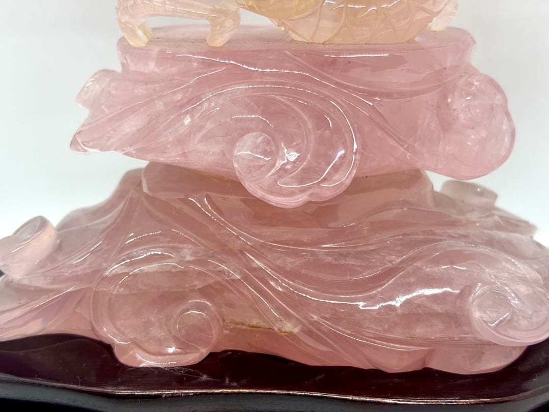 #甲州貴石細工 天然紅水晶（ローズクォーツ） 『龍と恵比寿大黒像』