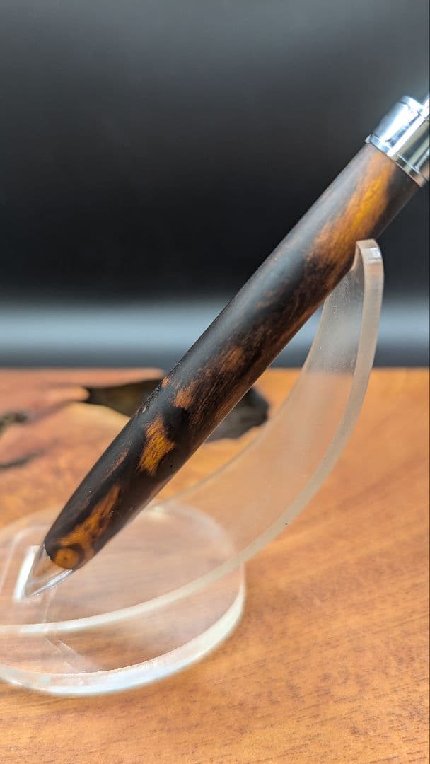 561特上　デザートアイアンウッド　瘤杢　木軸シャーペン　ボールペン