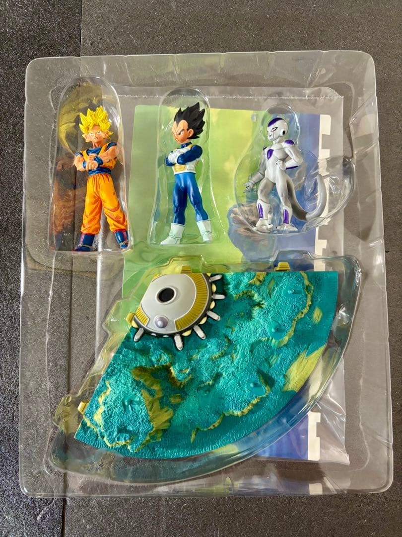 ドラゴンボールＺ　ジオラマフィギュアセット 全3巻　カリン塔型ディスプレイ台付
