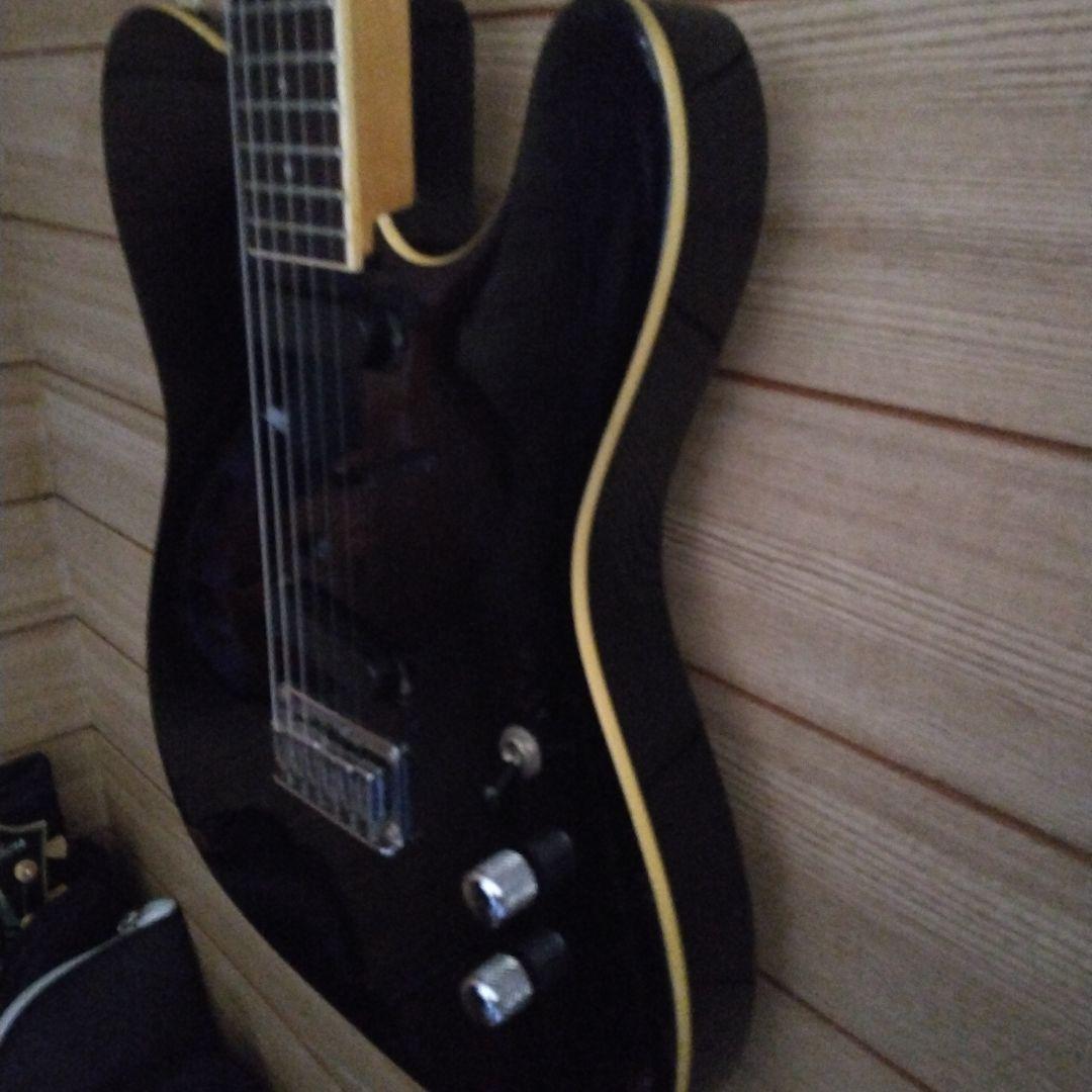 黒いテレキャスタータイプエレキギター