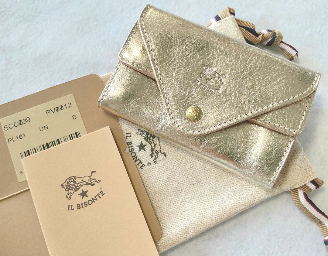 【新品】イルビゾンテ 二重フラップ ケース カード入れ プラチナ ゴールド