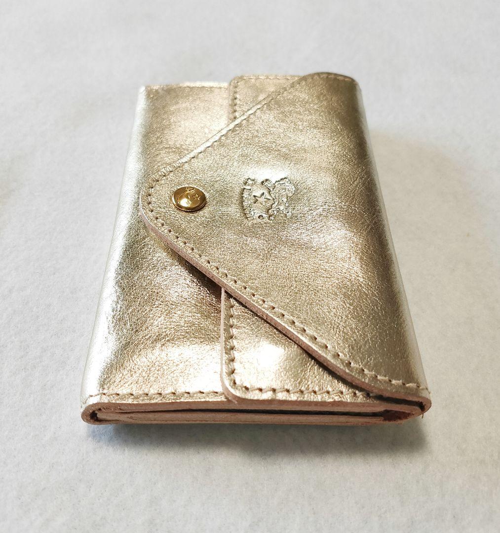 【新品】イルビゾンテ 二重フラップ ケース カード入れ プラチナ ゴールド