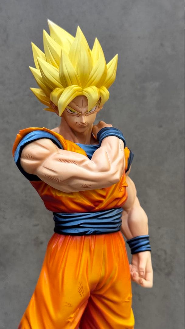 ドラゴンボール孫悟空 スーパサイヤ人 フィギュア頭二つ付き